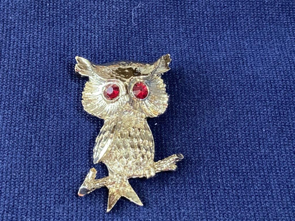 Owl Rhinestone 1 Finds and Thoughts
