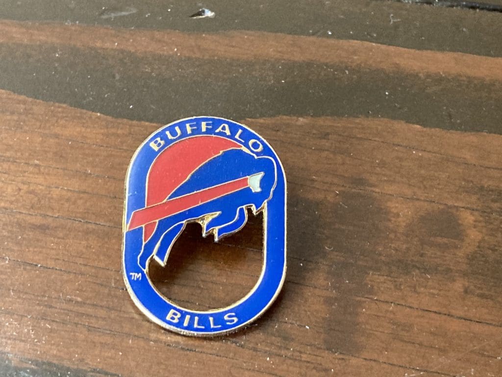 1995 Buffalo Bills NFL lapel pin