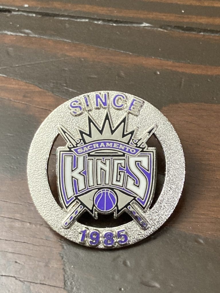 2002 Sacramento Kings Basketball pin